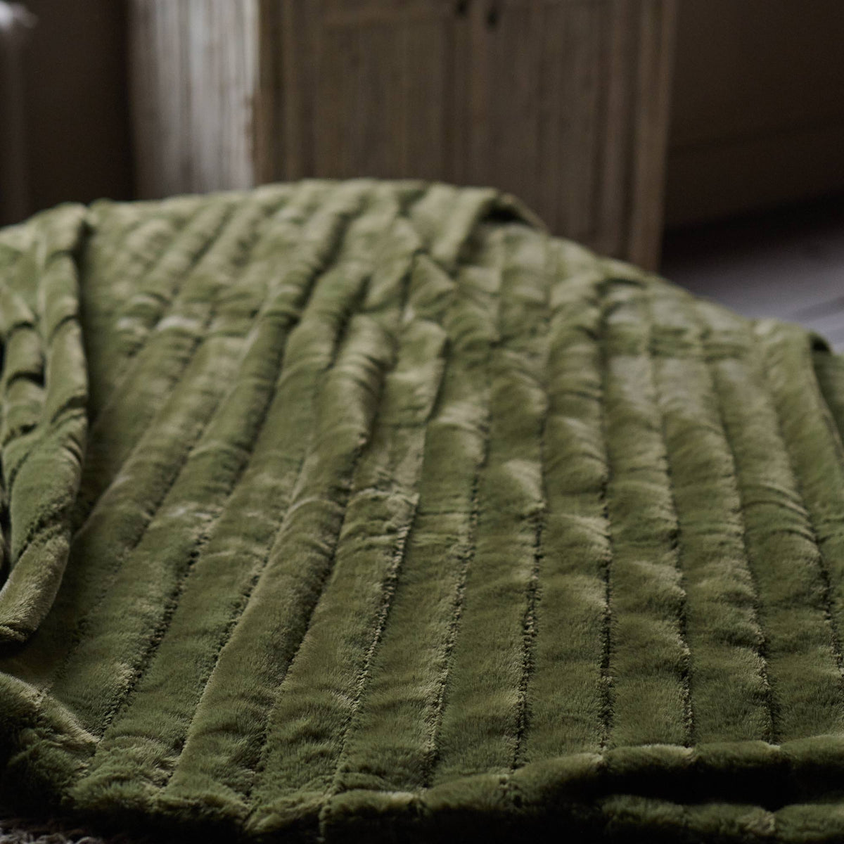 Alayna Faux Fur Throw