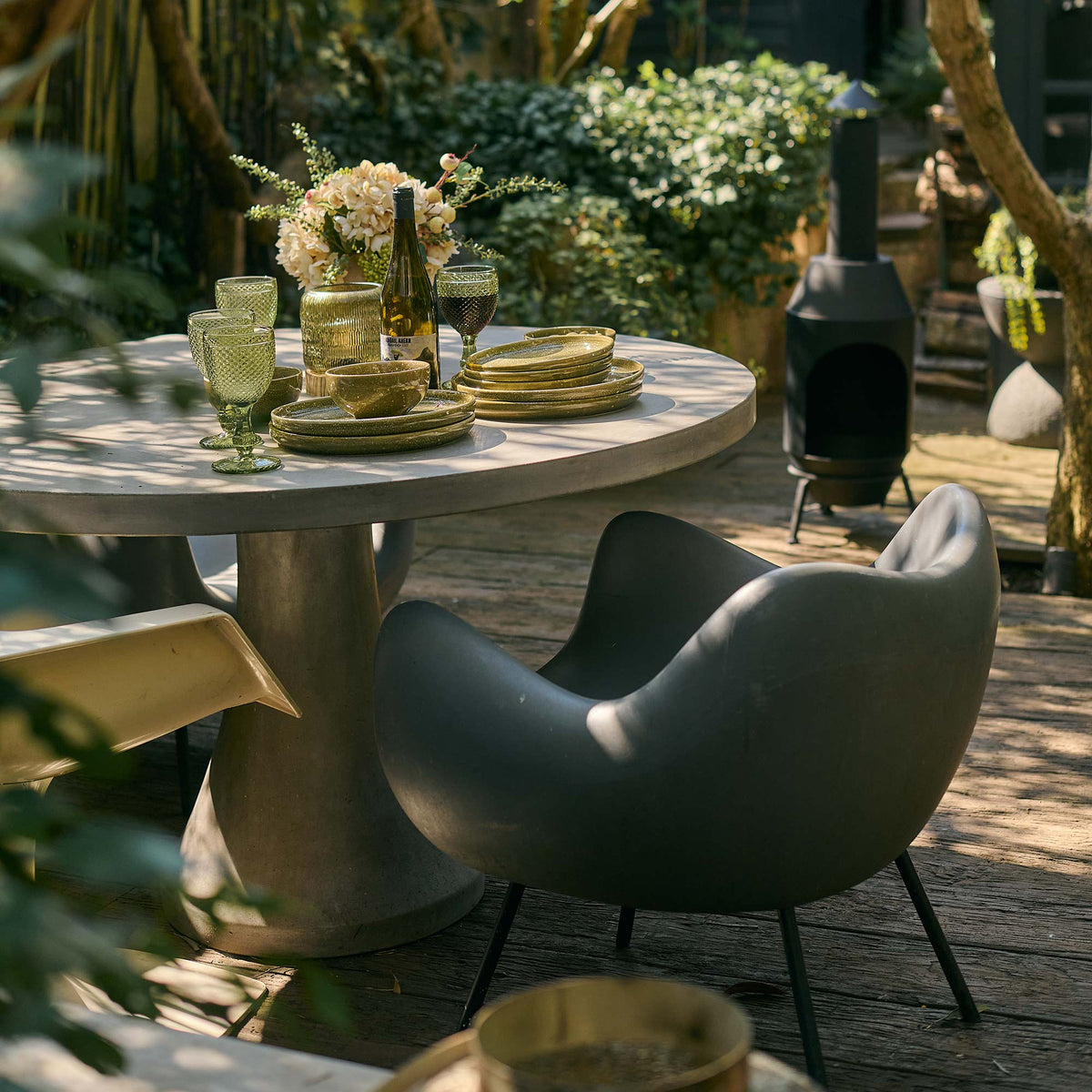 Datura Round Dining Table