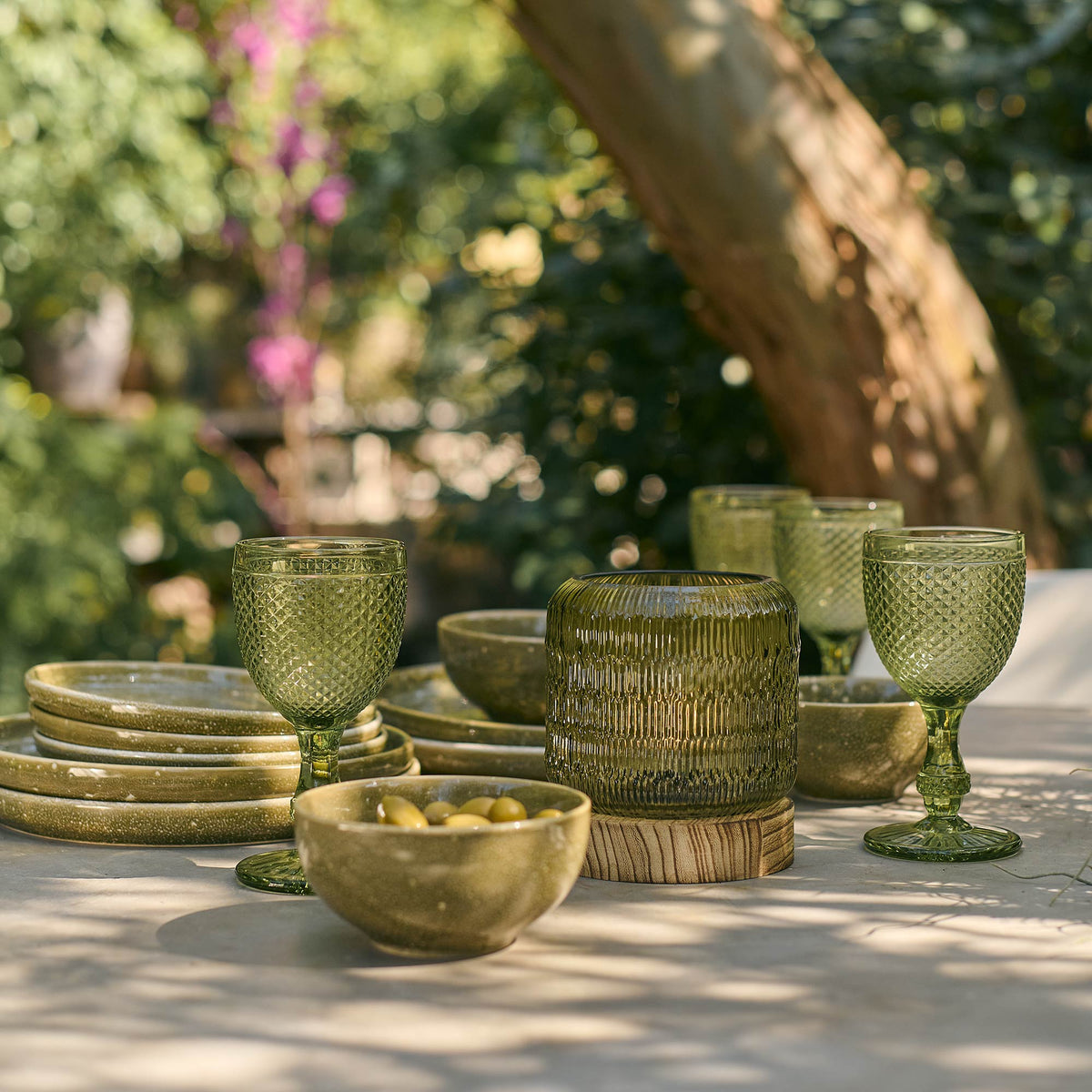 Outdoor Dining - Abigail Ahern