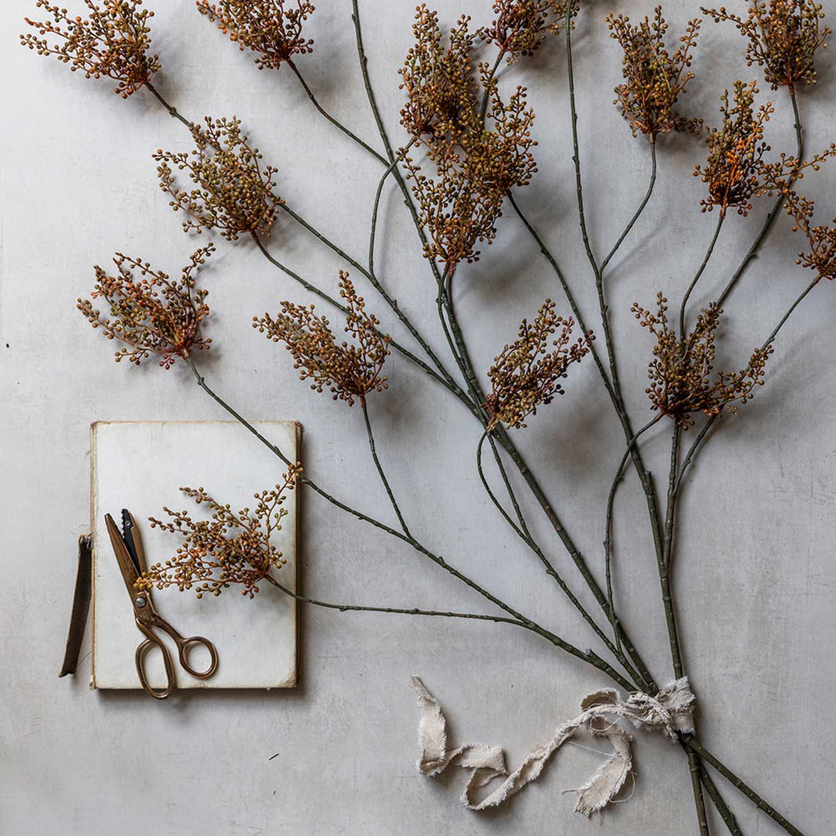 Artificial Hedge Parsley