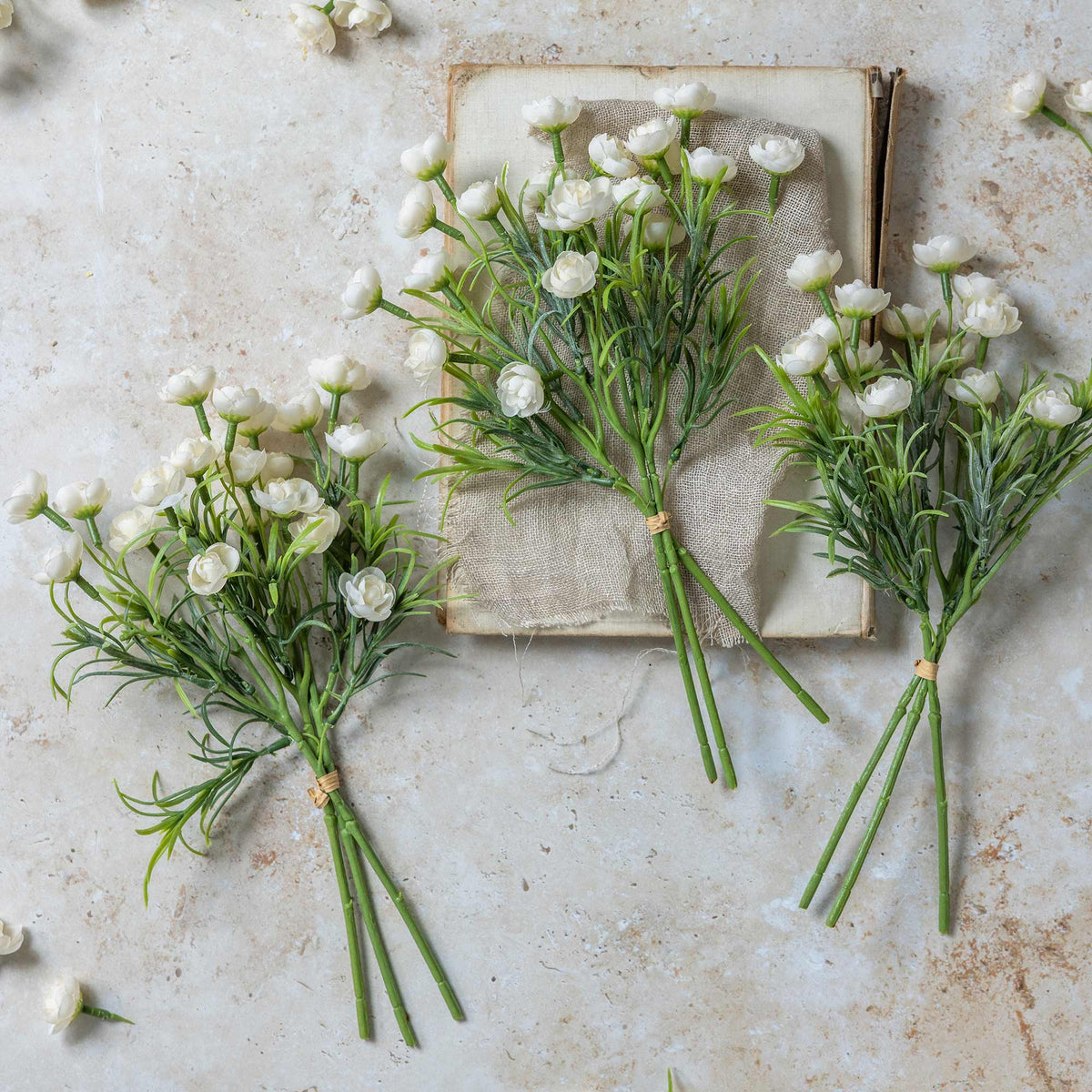 Artificial Hellebore Bunch, White