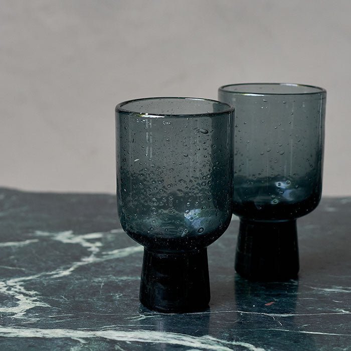 Evie Glass, Smoke
