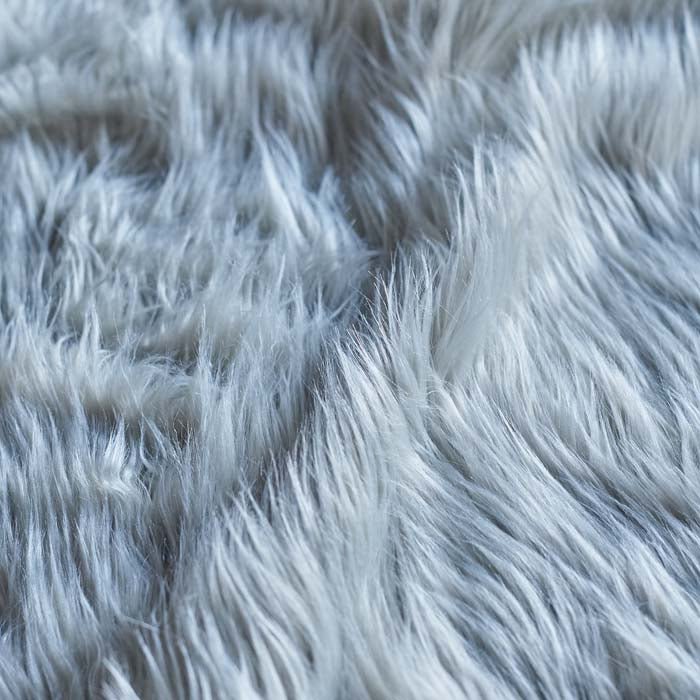 The Zea throw is a thick faux fur throw in a light grey colour that will look amazing styled on your lounge seating or in the bedroom.