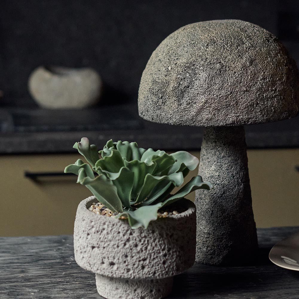 Pluto Concrete Table Lamp