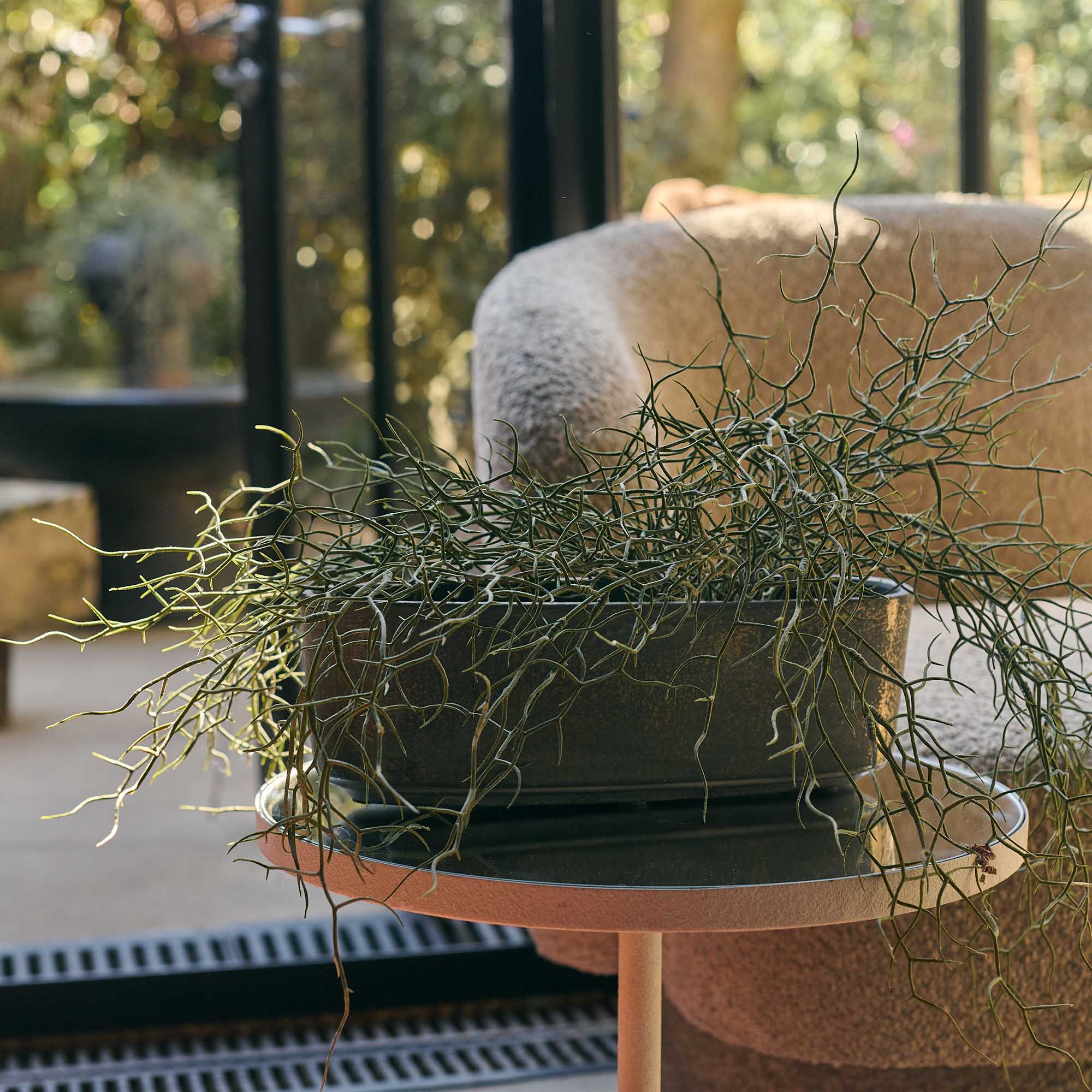 bushdebrunt realist リアリストTYPE-A オリーブ Artificial Grass Bush | Faux Trailing Stems | Green – Abigail Ahern