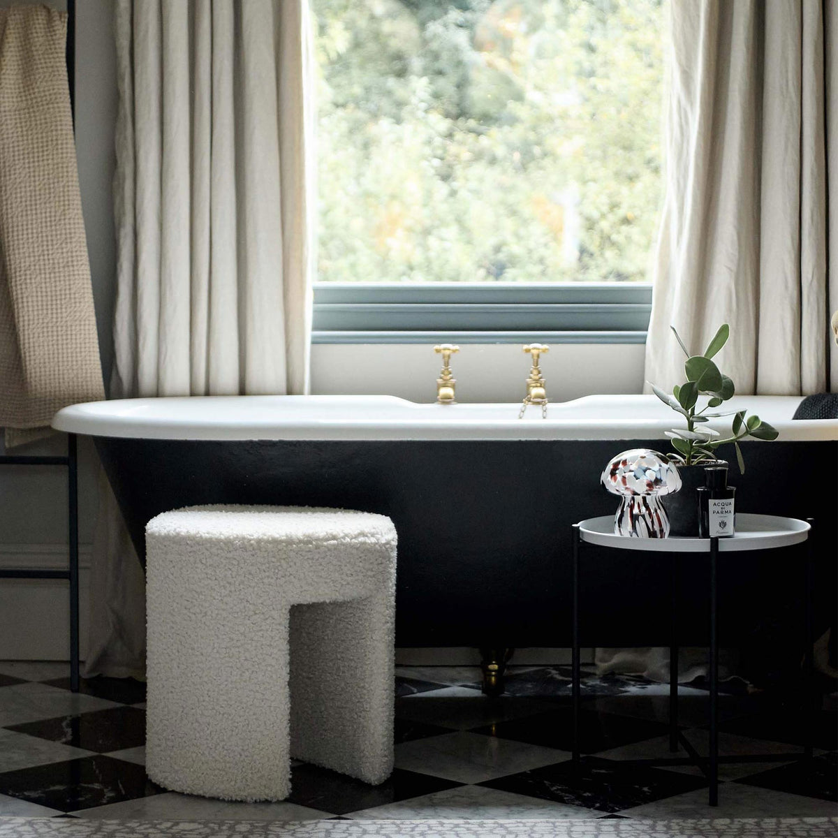 Hona Boucle Stool
