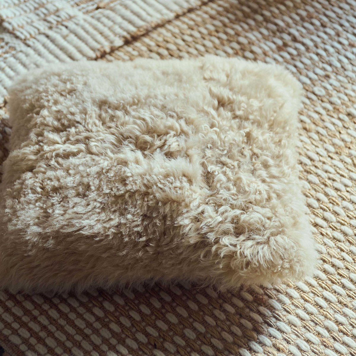Sloan Shearling Cushion, Sand