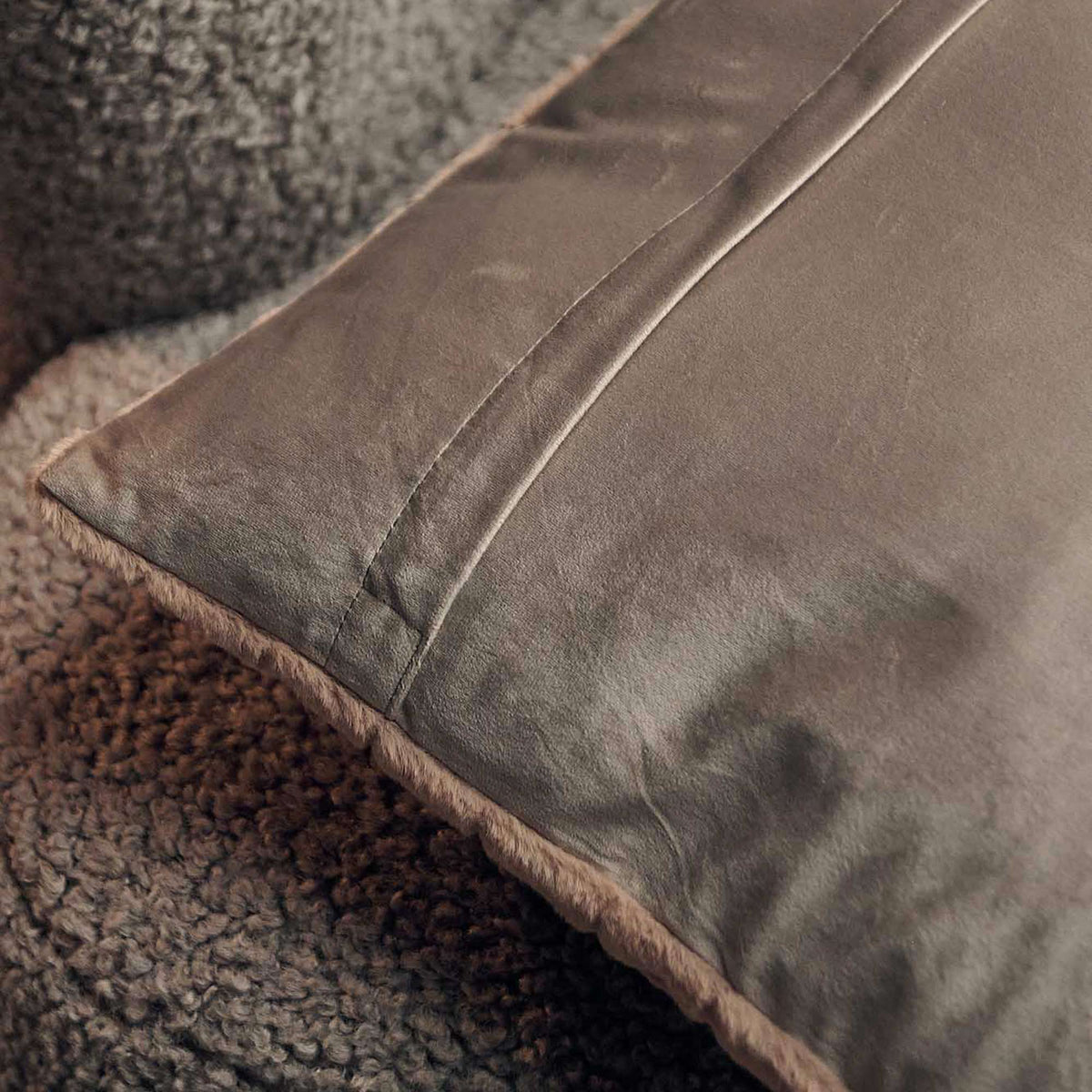 Stanville Cushion, Rust